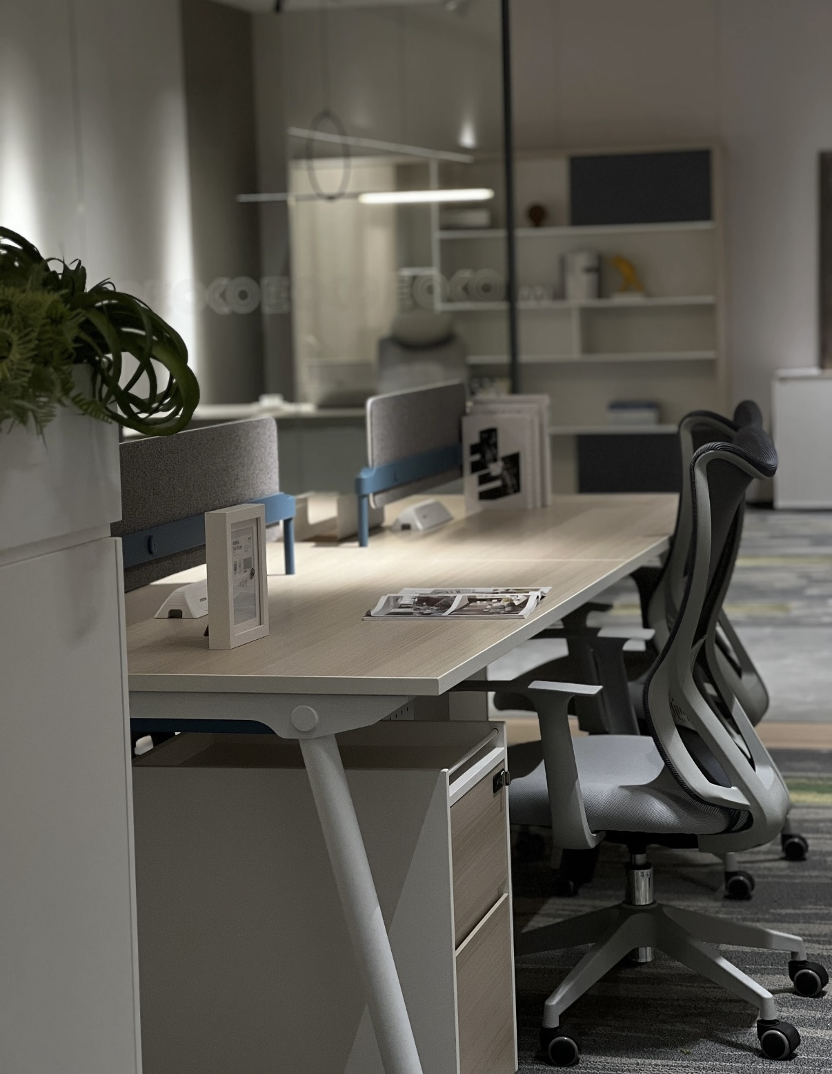 于极简之间，重塑办公质感